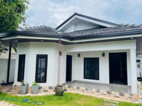 3 roomed entire independent house in Negombo